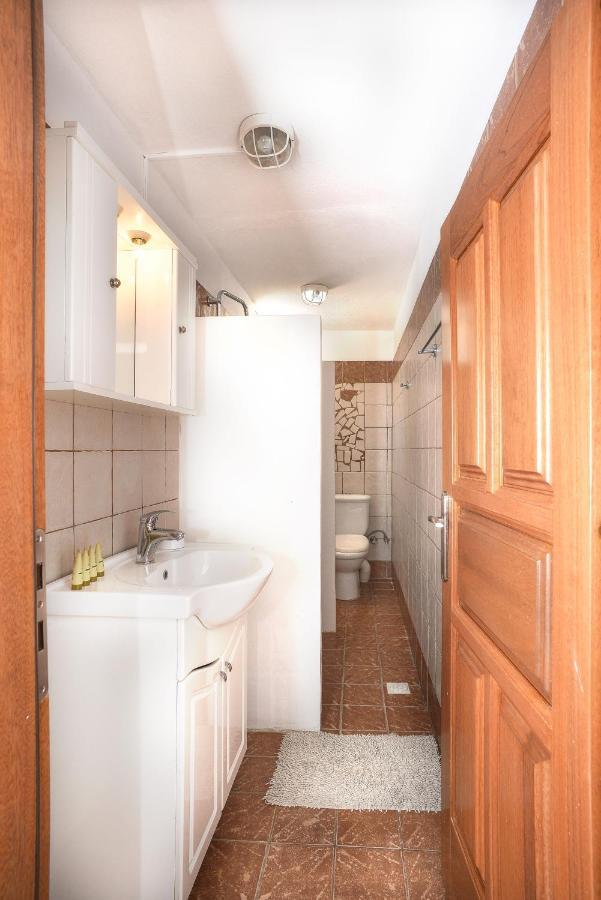 New! Paxoswhite Sea View Apartments & Studios! Gaios Exterior foto